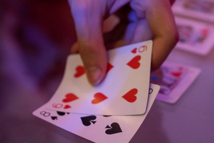 Tricks to Watch Out for When Playing Poker