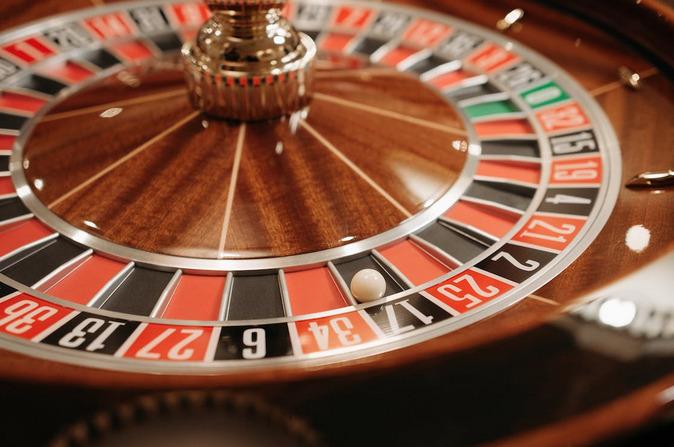 Inside the Digital Wheel: How Online Roulette Games Work